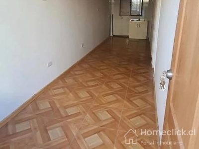 Se vende sitio con 5 deptos para arrendar